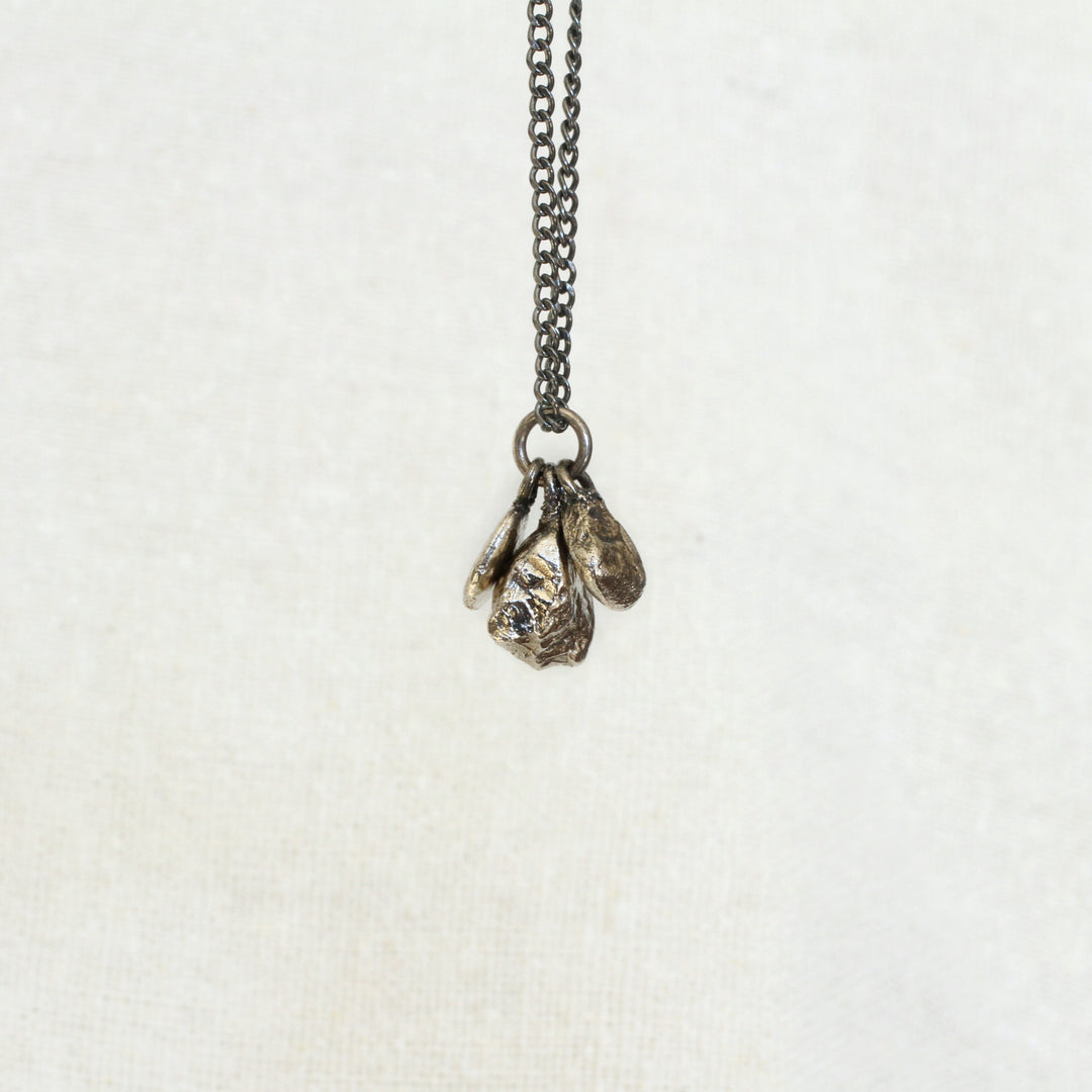 pocketful of ocean pebbles necklace