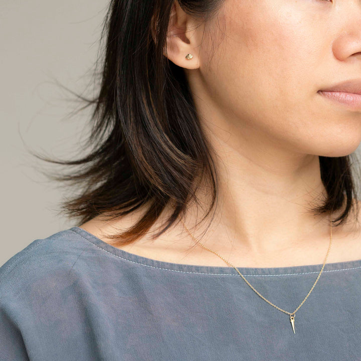 catbriar thorn necklace