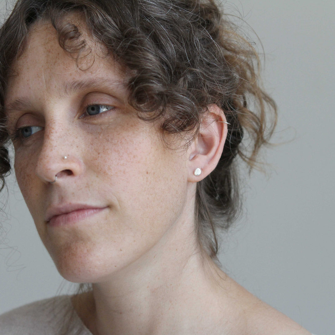 skipping stone studs