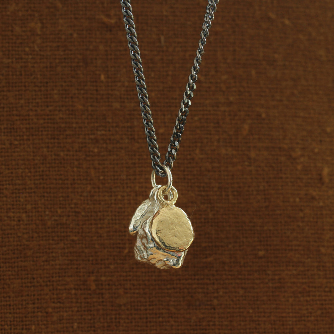 pocketful of ocean pebbles necklace
